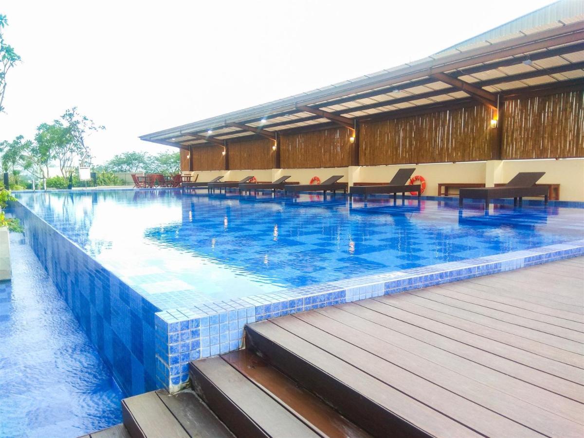 Elegant And Comfy Azalea Cikarang By Travelio Apartemen Bekasi
