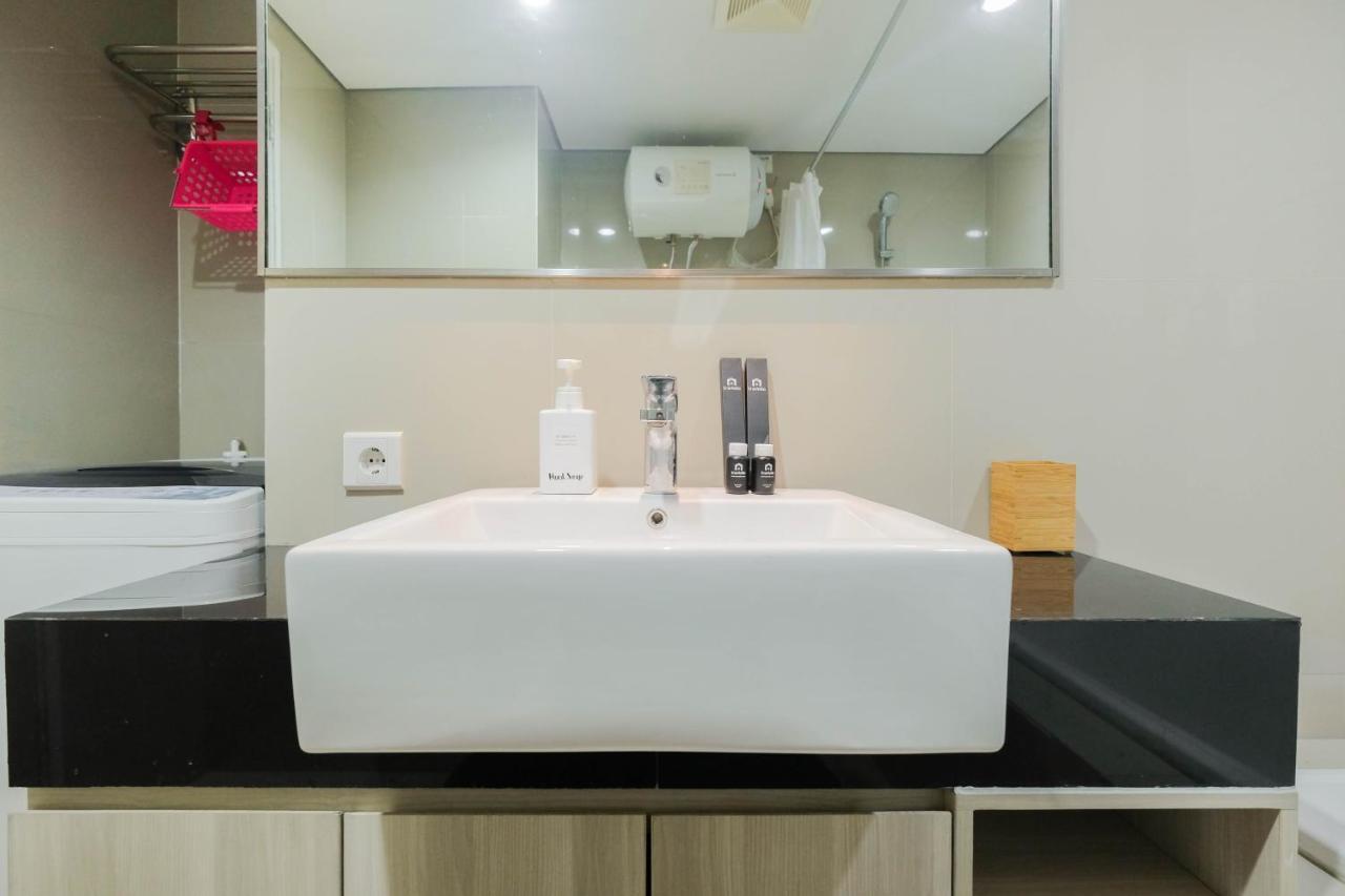 Elegant And Comfy Azalea Cikarang By Travelio Apartemen