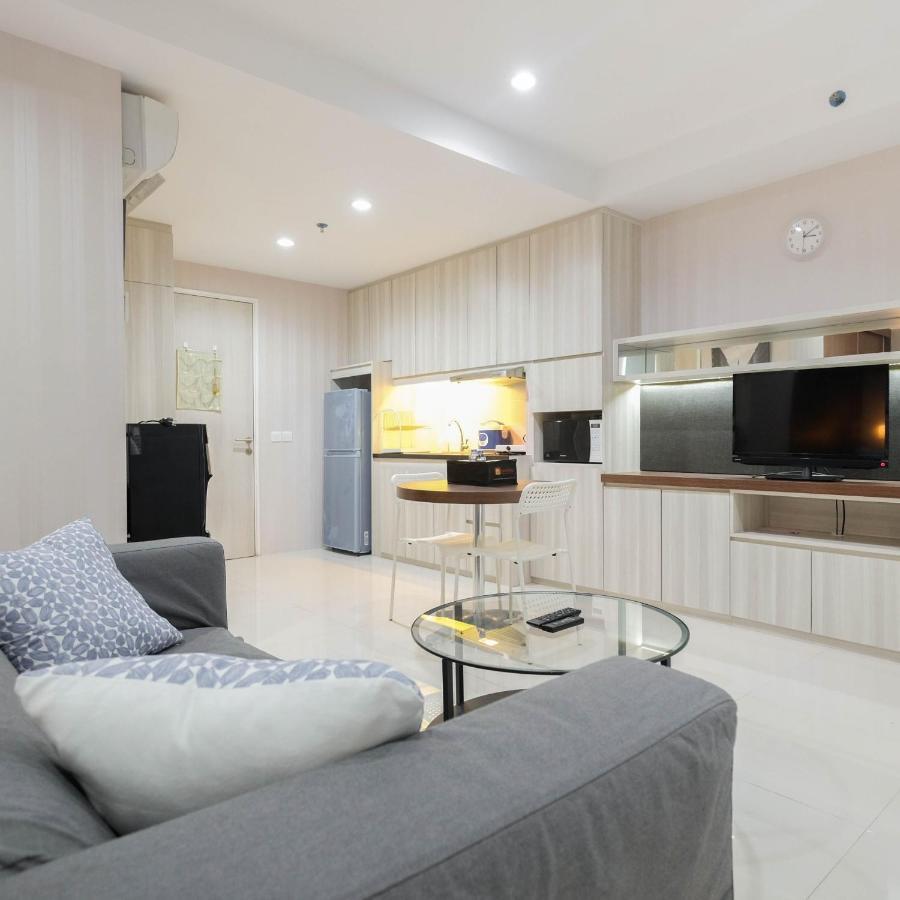 Apartemen Elegant And Comfy Azalea Cikarang By Travelio