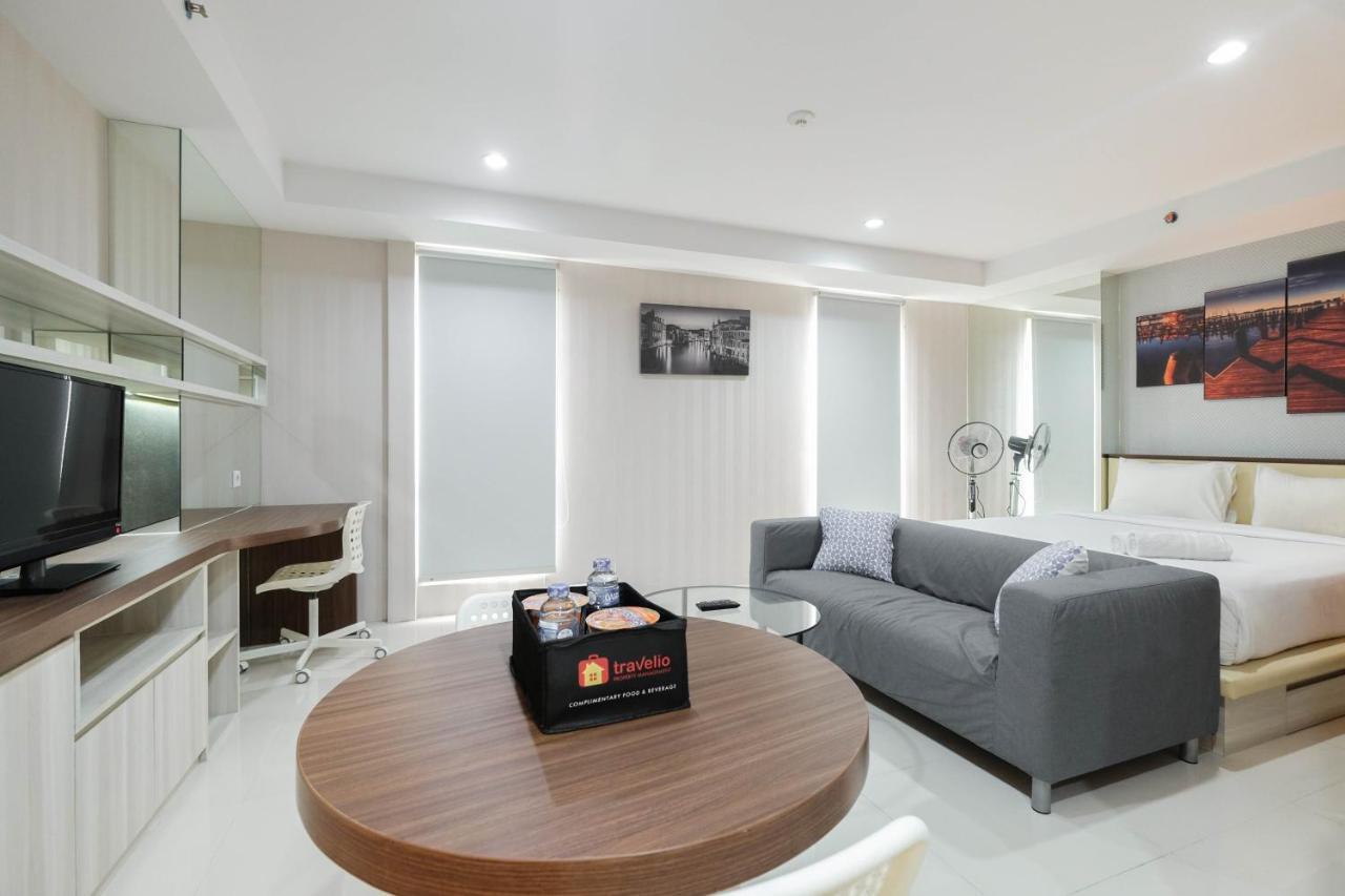 Apartemen Elegant And Comfy Azalea Cikarang By Travelio